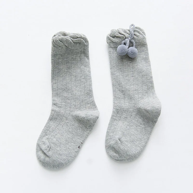 Style2 gray Осенне-зимние теплые носки детские гольфы с помпонами для маленьких девочек хлопковые нескользящие носки-тапочки для малышей Sokken Calcetines - Цвет: Style2 gray