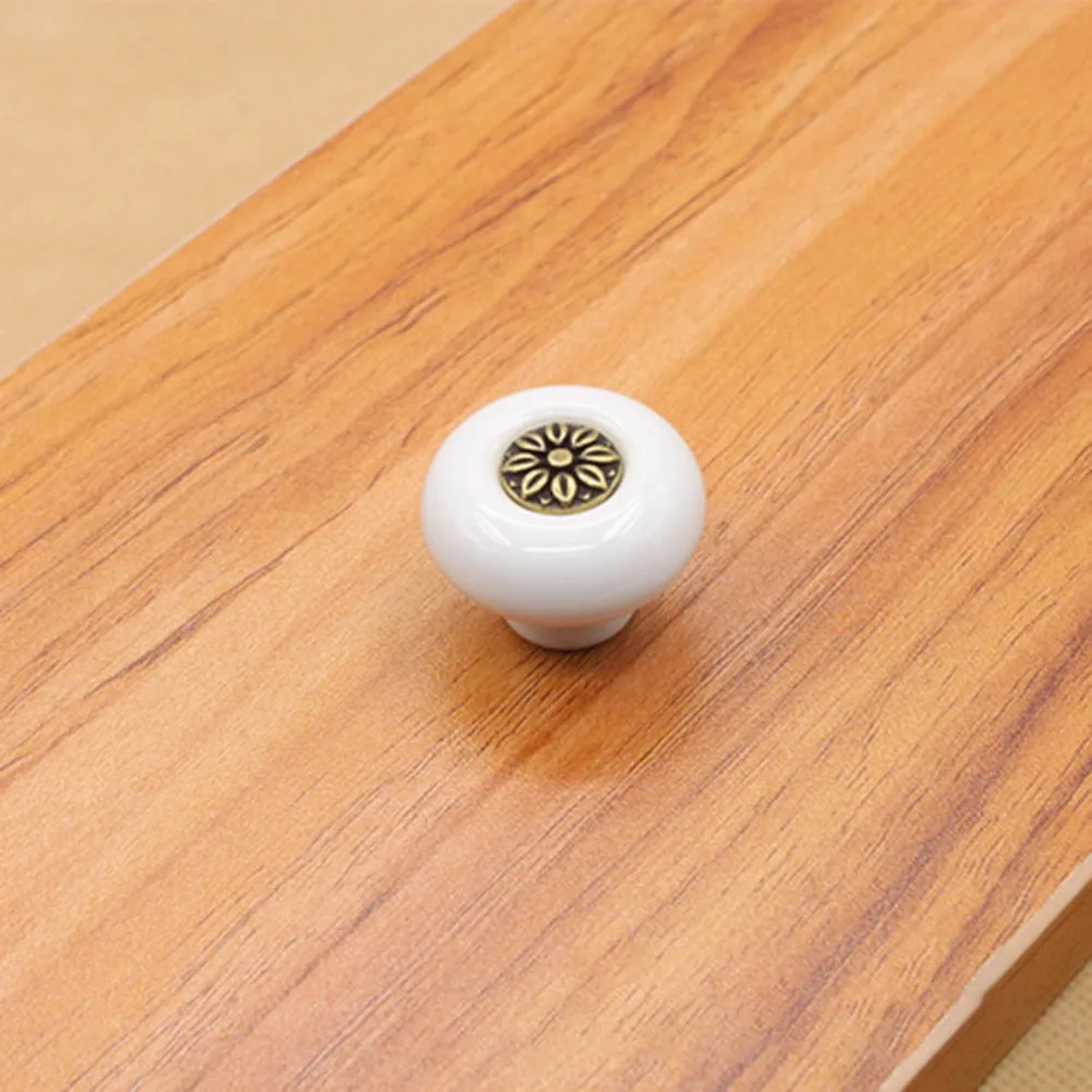 Новая мода сливы шаблон цинковый сплав Установка керамические шкаф дверные