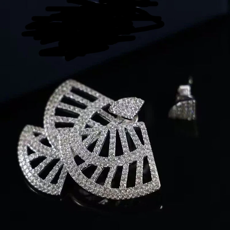 Бренд Queen Lotus темпераментные Роскошные веерные асимметричные серьги гвоздики