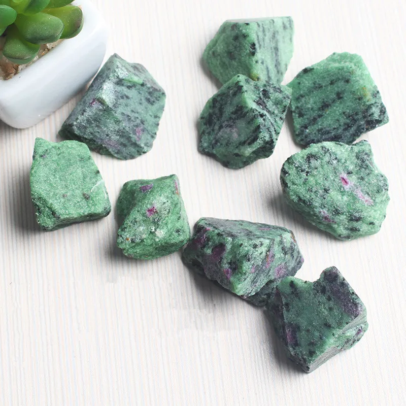 AAAA + 50 г натуральный минеральный рубин в Fuchsite кристаллический камень рок чипсы с