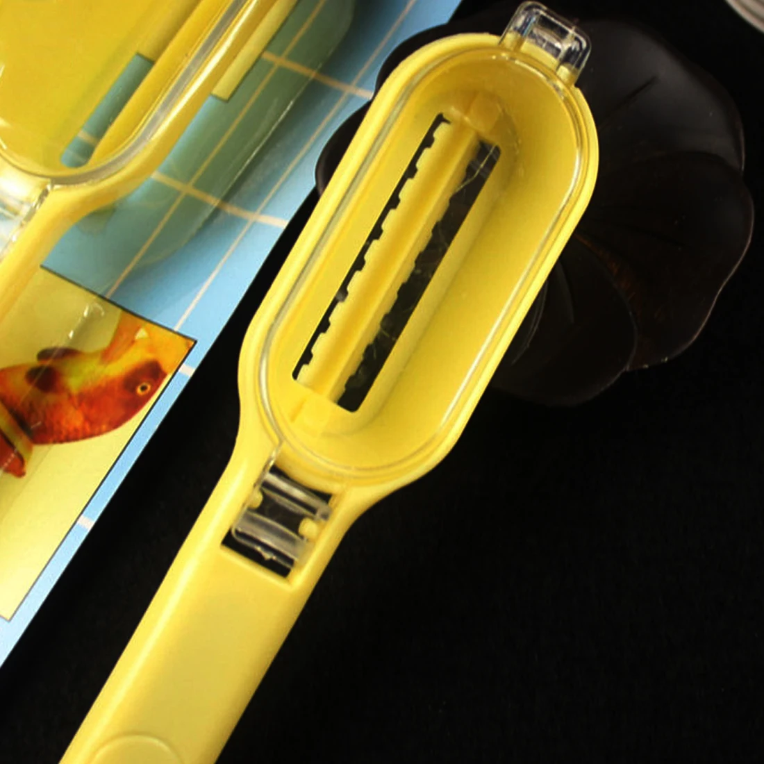 1Pc Plastic Fish Skin Brush Scraping Fishing Scale Graters Fast Remove Kitchen Cleaning Tool Peeler | Дом и сад