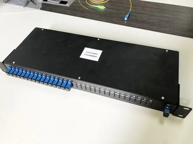 Установка на стойке PLC сплиттер 1 U Высота 19 дюймов 8 каналов 16 32 опционально SC APC/UPC