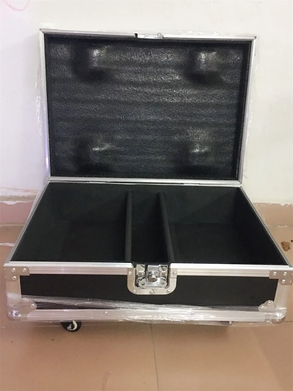 2 шт./лот чехол с движущейся головкой светодиодный светильник-паук 8x12 Вт 4 в 1