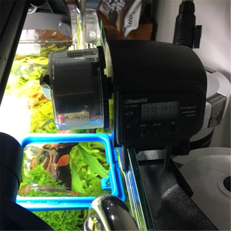 

Automatic Fish Feeder For Aquarium Fish Tank Auto Feeders with Timer Pet Feeding Dispenser LCD Indicates Fish Feeder