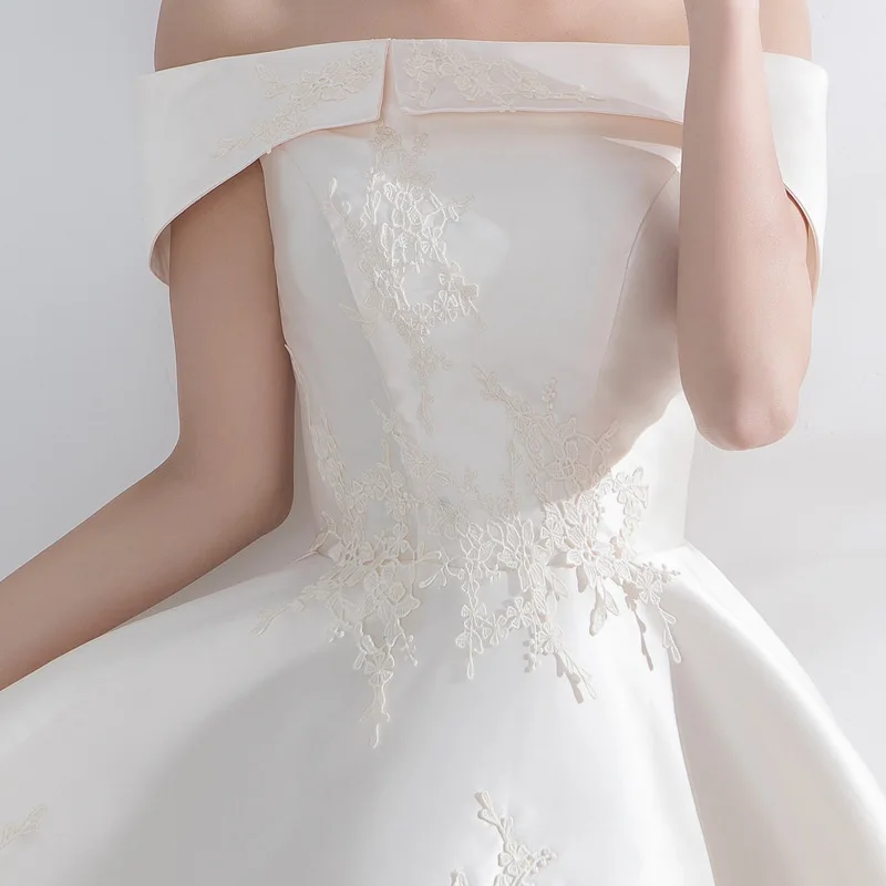 Женское платье без бретелек Vivian's Bridal белое с открытыми плечами и открытой