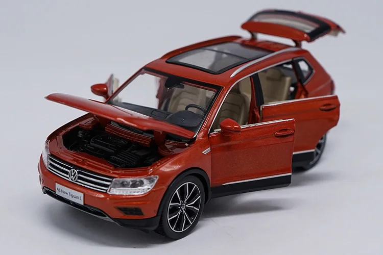Высокая симуляция 1/32 масштаб Tiguan L легированная модель автомобиля Muaical мигающая литая под давлением металлическая модель детские игрушки