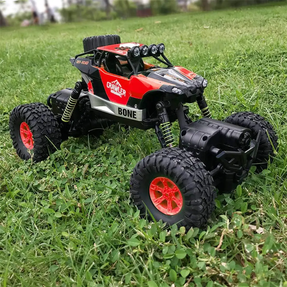LeadingStar 2,4G водонепроницаемый 4 привод колеса двойной руль RC автомобиль с легкой игрушкой для детей