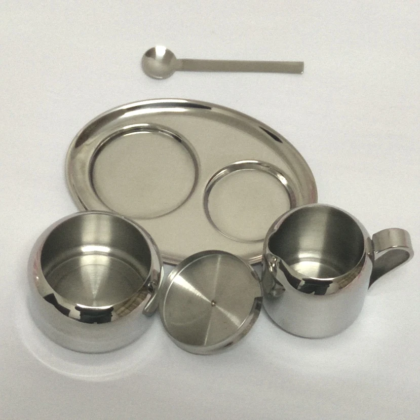 Набор из 5 кремов и сахара В комплект входит покрытая сахарница с ложкой