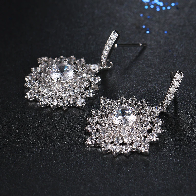 2020 Z Venta Caliente AAA Cubic Zircon Women Perno Prisionero Del Oido Elegante nupциальная Boda DE La Flor Prisionero|prisionero| |