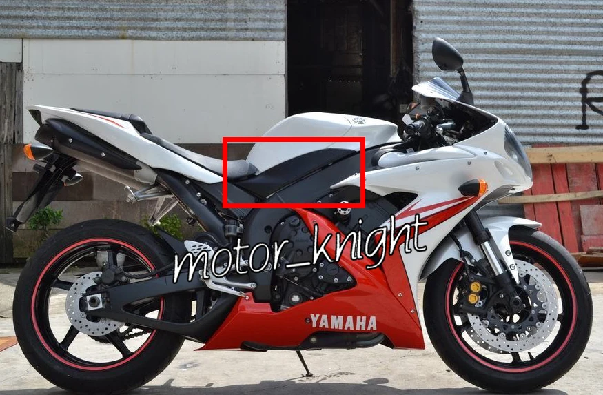 Обтекатель боковой панели бака из углеродного волокна для мотоцикла Yamaha YZF R1 2004