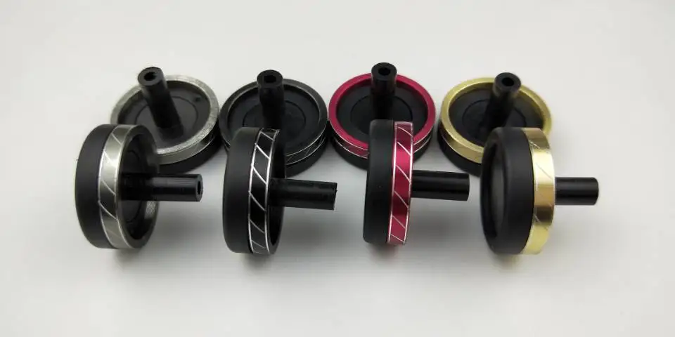 Концевая крышка с маленькими листьями маленькие листья закручивающаяся но