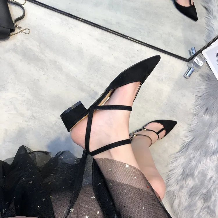 Новое поступление Женские босоножки Модные летние туфли с острым носком