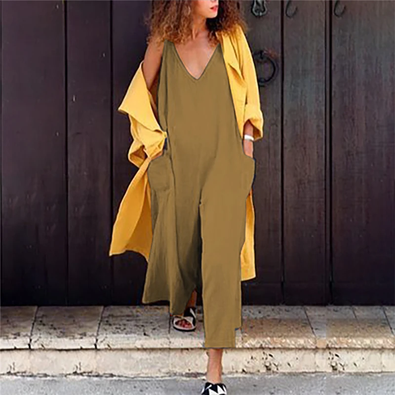 Женский свободный комбинезон с большим карманом и глубоким v образным вырезом