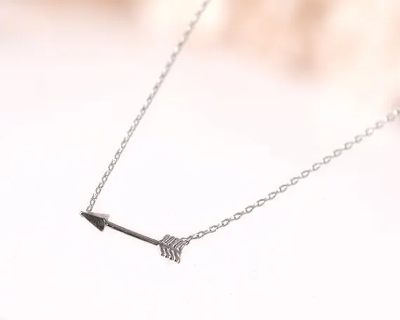 

30PCS Cute Geometric Sideways Horizontal Arrow Pendant Chain Necklaces Women Sister Ladies Collar Fashion Fashion Jewelry