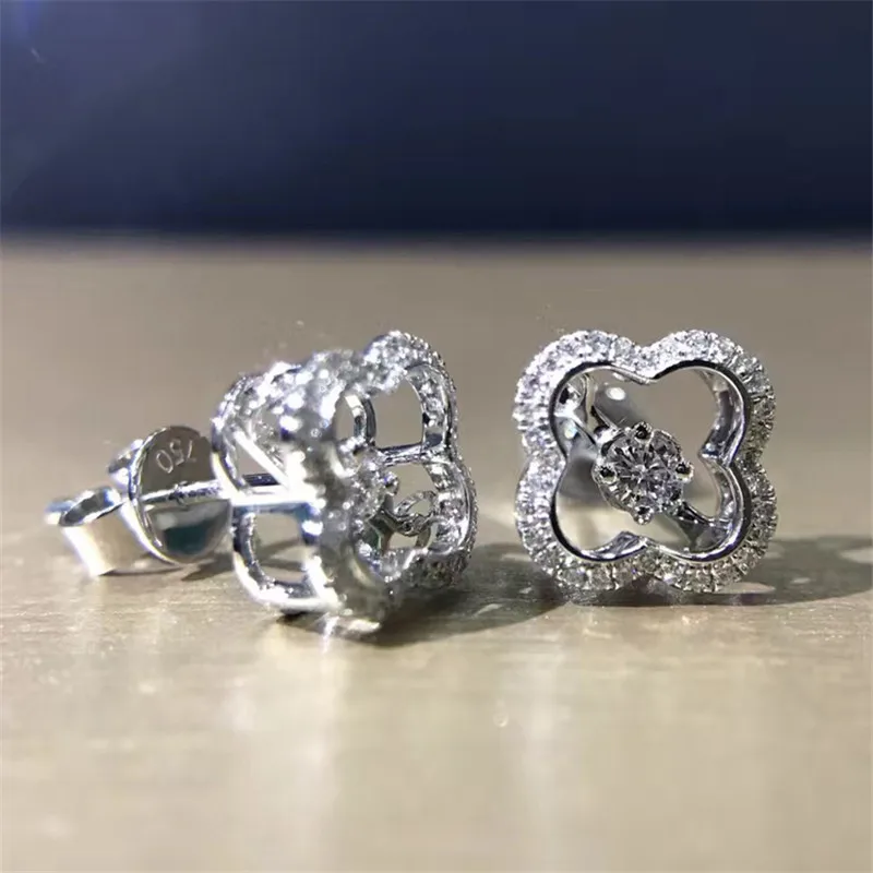 Женские серьги гвоздики с натуральным бриллиантом LASAMERO 0.096CT 18 К белое золото