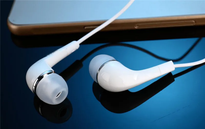 Наушники 3,5 мм Jack стерео наушники Проводная гарнитура с микрофоном для Iphone sony Xiaomi huawei samsung S7 S8 S9 Hands-Free TF
