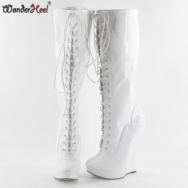 Wonderheel/Популярные лакированные белые сапоги до колена на очень высоком каблуке ", на танкетке 3 см, на платформе пикантные модные женские сапоги