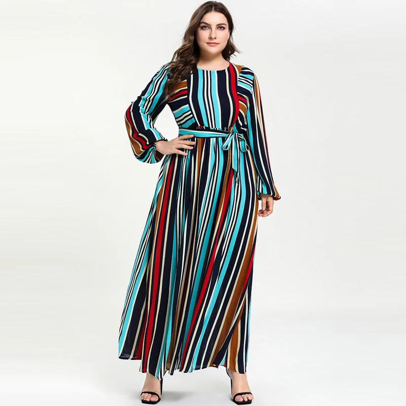 Женское длинное платье макси в разноцветную полоску с поясом фонариком Abaya