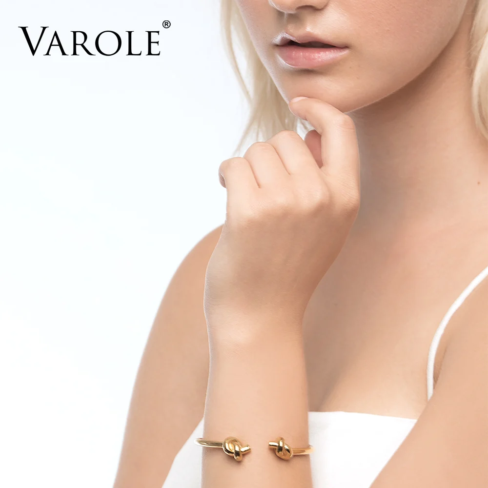 VAROLE, модный двусторонний Браслет-манжета с узлом, два раза, золотой цвет, металлический браслет, браслеты из нержавеющей стали, браслеты для женщин, браслеты