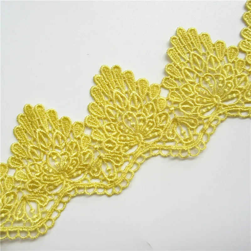 Лента кружевная растворимая из полиэстера с цветочной вышивкой 2 ярда | Дом и сад