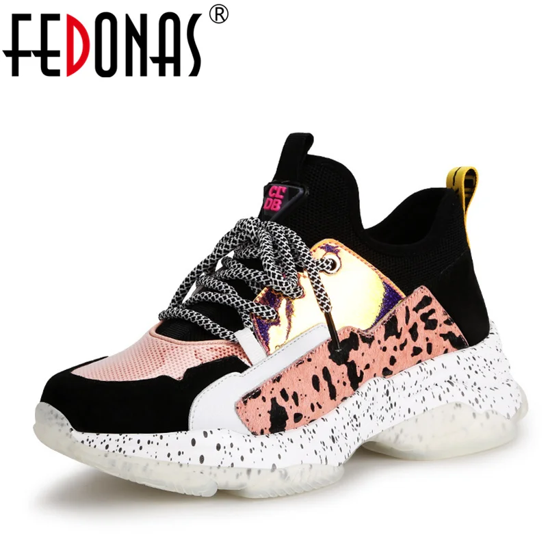 Женские кроссовки на платформе FEDONAS черные из натуральной кожи шнурках