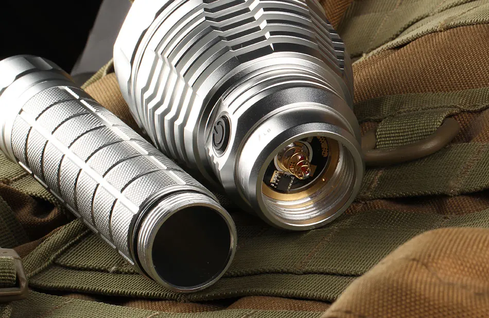 Ультраяркий фонарь Convoy Clear L6 CREE XHP70 максимальное освещение 3800 лм для охоты поиска