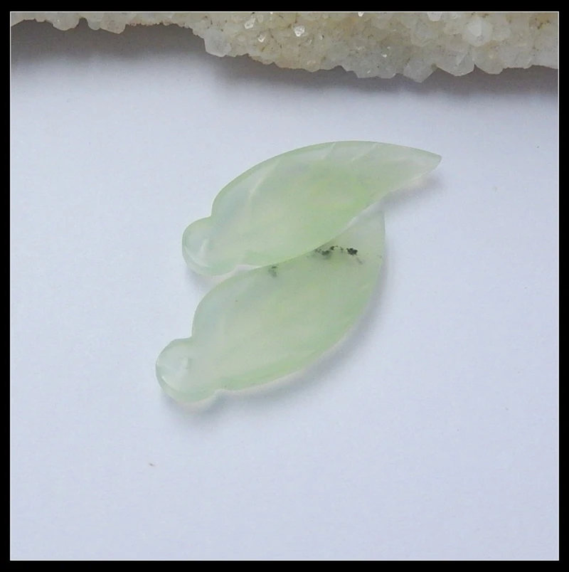 Серьги из нефрита с резным листом серьги отверстием спереди 29x11x4 мм 3 6 г красивые