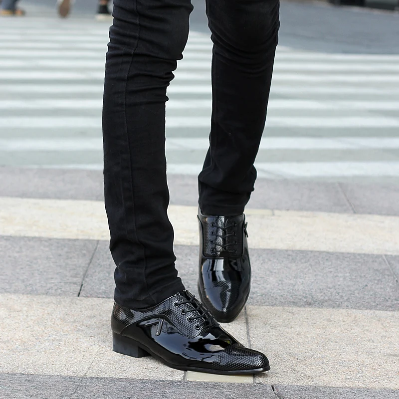 2016 Оксфорд Мужчин Плоские Черные Туфли Свадьба Бизнес Патент Острым Носом