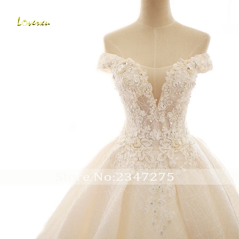 

Loverxu Gorgeous Appliques Lace Chapel Train A-Line Wedding Dress 2019 Luxury Beaded Sweetheart Neck Bride Gown Vestido De Noiva