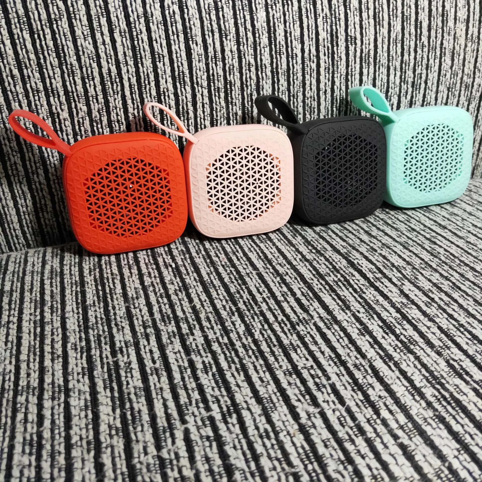 Портативный динамик HandsFree автомобильный офисный уличный стерео сабвуфер bluetooth