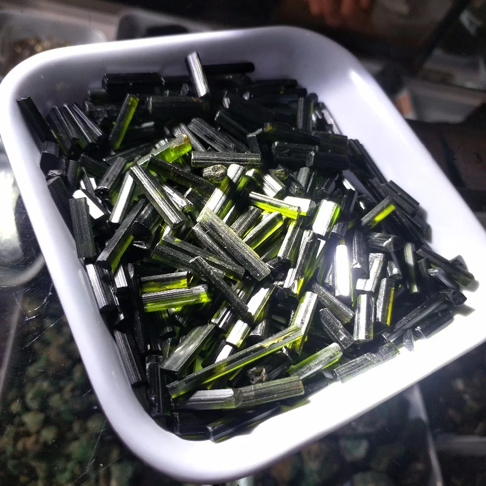 

Natural green transparent tourmaline crystal treasure natural fine stone mineral specimens