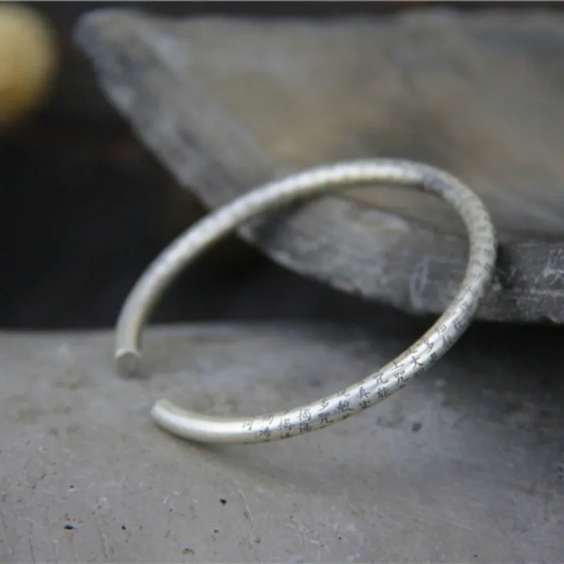 

Браслет Sutra из серебра 925 пробы с буддистским сердечком, открытые браслеты для женщин и мужчин, подарок, религиозное украшение, браслет толщи...