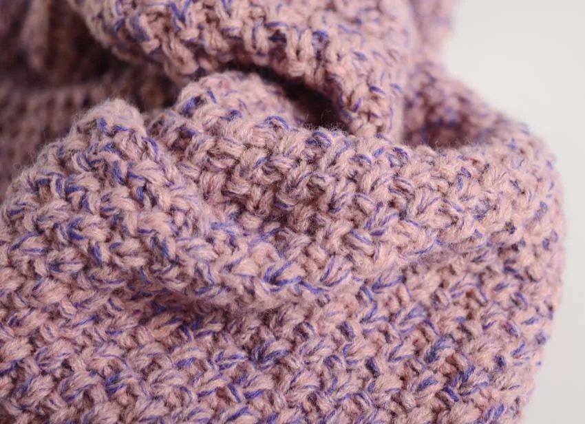 Одеяло детское вязаное однотонное с хвостом русалки 70x140 см | Дом и сад