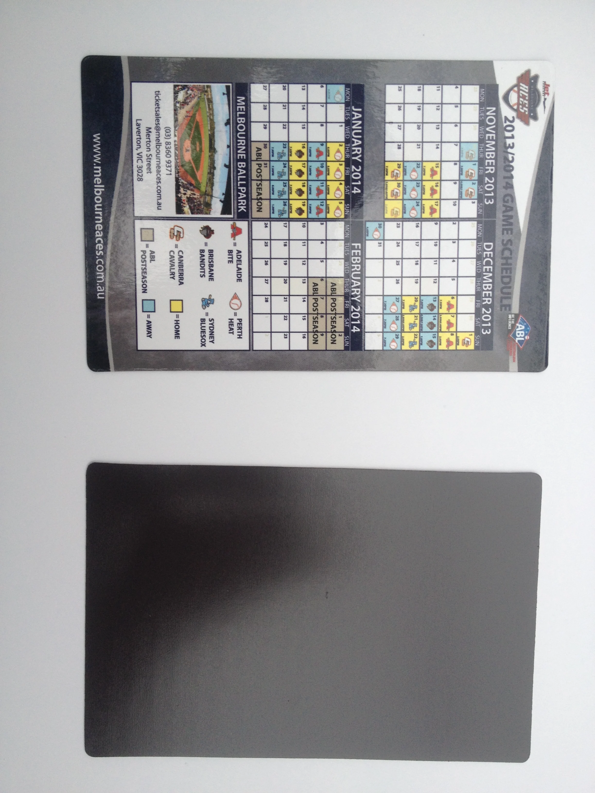 Изготовленные на заказ двухсторонние печатные магнитные наклейки календарь