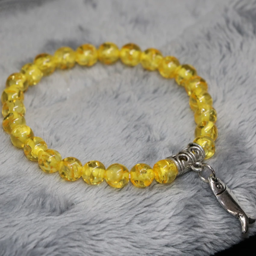 Подвеска в богемном стиле с рыбкой серебряного цвета жёлтая имитация пчелиного