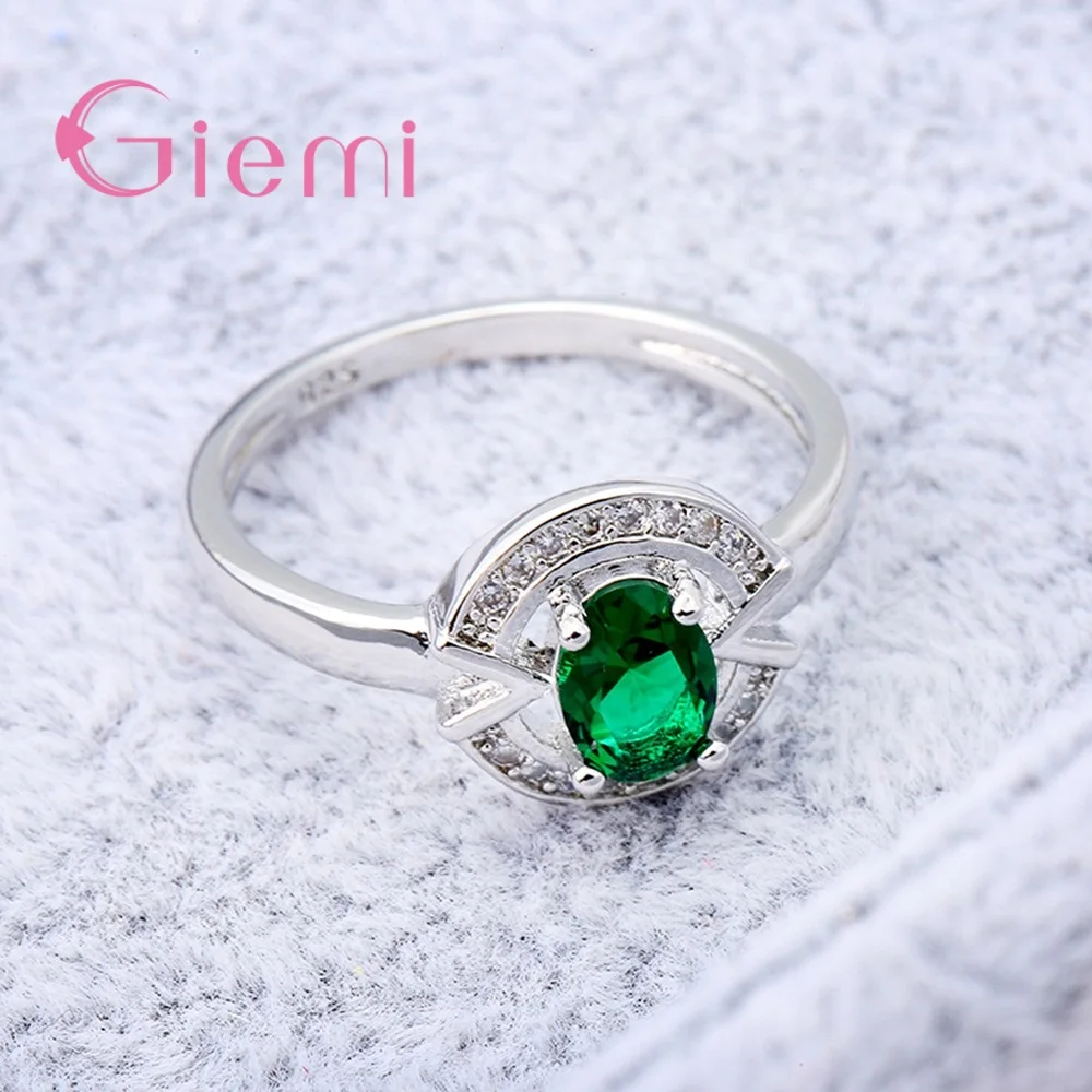 Женское кольцо из серебра 925 пробы с номиналом |