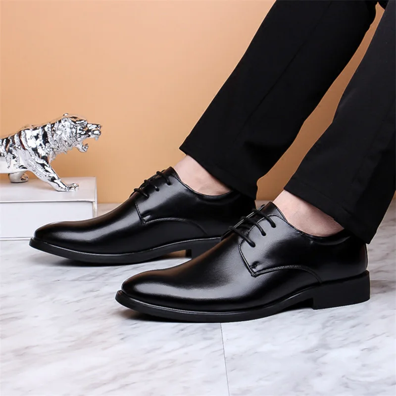 black dress shoes Merkmak/Новинка года; Мужская обувь из искусственной кожи высокого качества; Размеры 37-44; Кожаные Осенние офисные туфли; мягкие Мужские модельные туфли - Цвет: black dress shoes