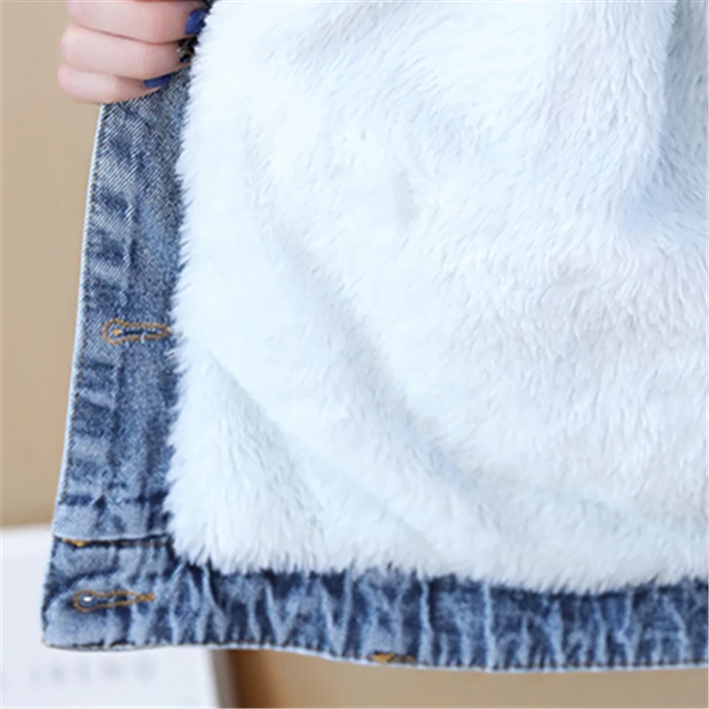 

Denim Jacket Female 2018 winter Fashion New Large Fur Collar Short Paragraph Plus Velvet Loose Long-Sleeved Denim Coat H0029