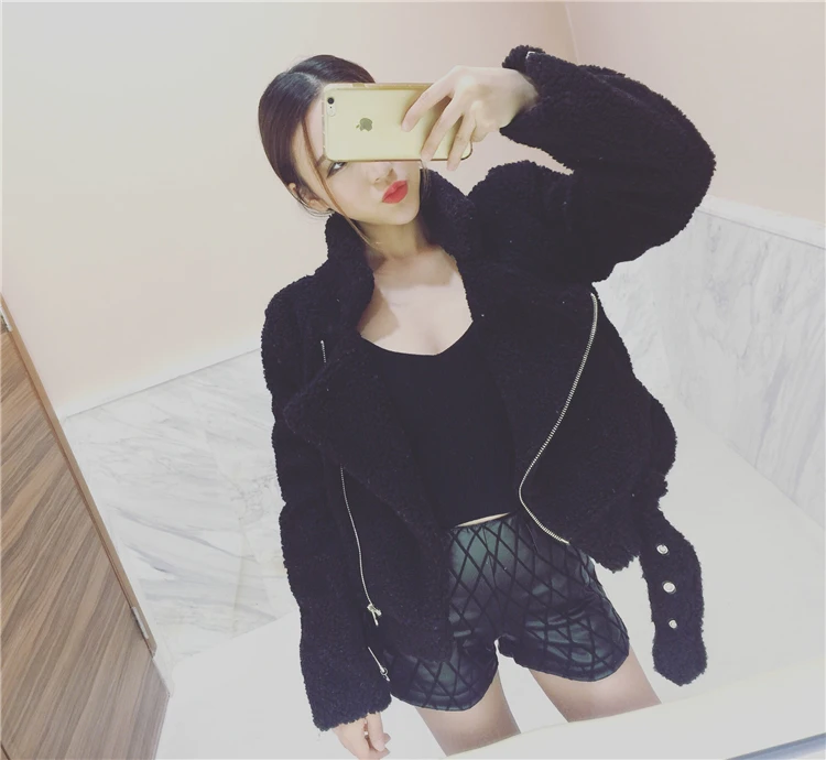 Свободное пальто из искусственного меха 2018 Женское с лацканами на молнии