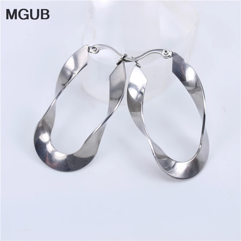 MGUB, гладкие, новые, трендовые, 3 цвета, крученые, большие серьги,, ювелирные изделия, Круглые, большие размеры, женские серьги-кольца, LH14