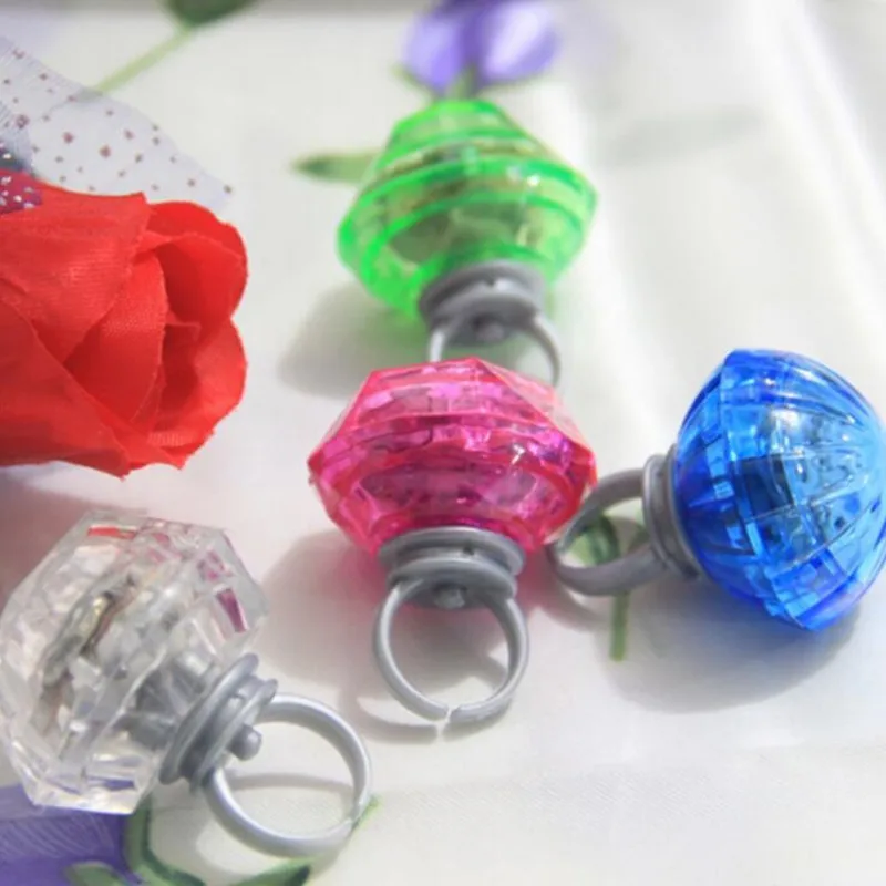 Faux Diamond LED Glowing Finger Ring Kids Flashing Light Gift Toys Glow Party wedding birthday Christmas Halloween Xmas|decorative