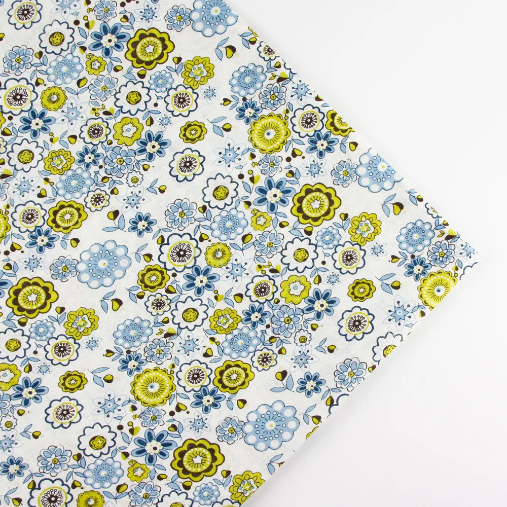 Стеганая Ткань 0,5 метров, ширина 156 см, с винтажным цветочным принтом Стеганая Ткань 0,5 метров, ширина 156 см, с винтажным цветочным принтом