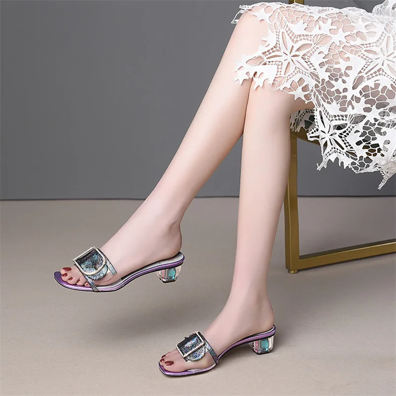 Женские босоножки из лакированной кожи FEDONAS разноцветные искусственной с