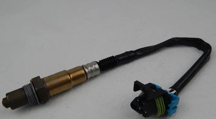 

Universal O2 Oxygen Sensor For Buick lacrosse 3.0 Enclave 3.6 After 0258010070 BOSCH head 4 plug /12 hole /34CM #01052201-067