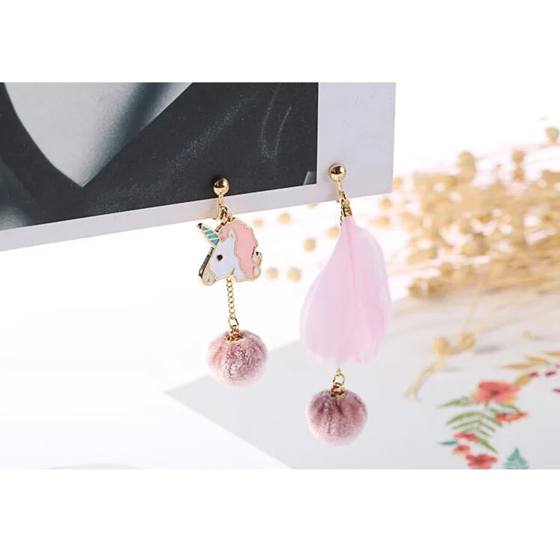 Розовые пушистые серьги-клипсы с перьями в виде шариков и длинные серьги-капли