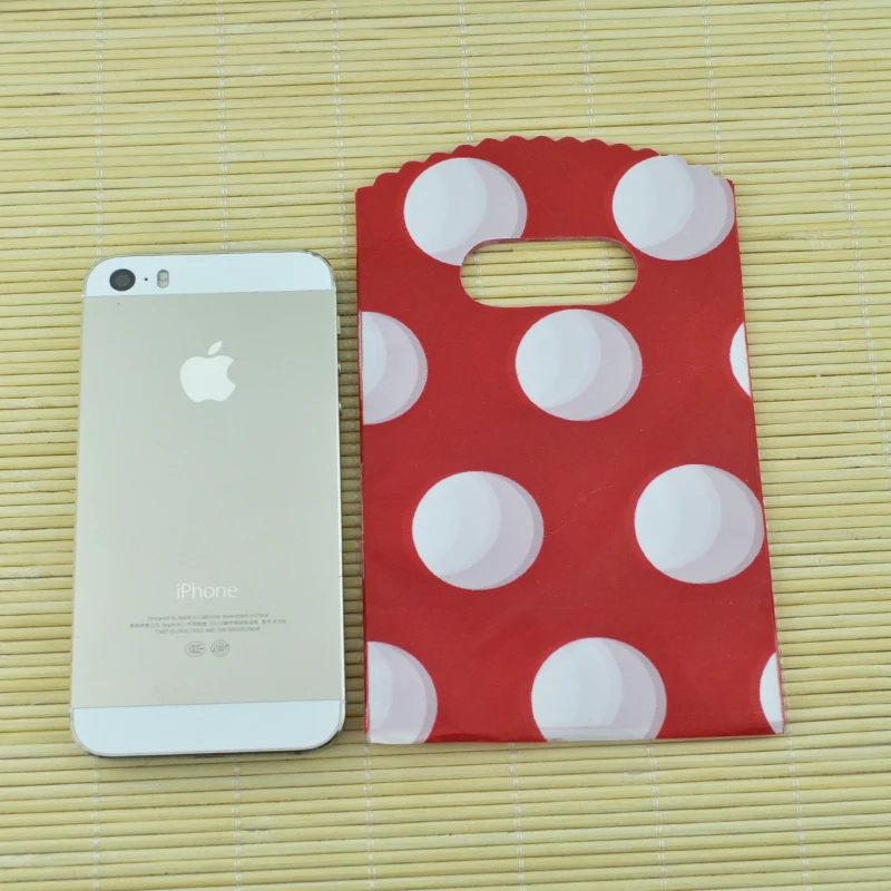 Оптовая продажа 100 шт./лот маленький белый круглый точечный красный пластиковый