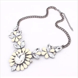 Женская винтажная подвеска ожерелье с подвеской золотая цепочка чокер цветком и