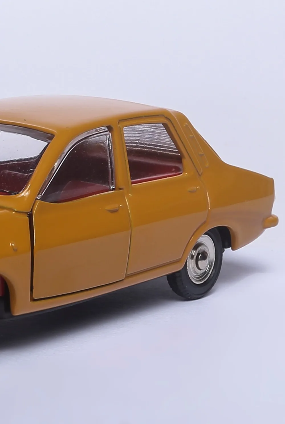 Atlas Dinky Toys 1424 1/43 RENAULT 12 Une Produetion литая модель автомобиля коллектор