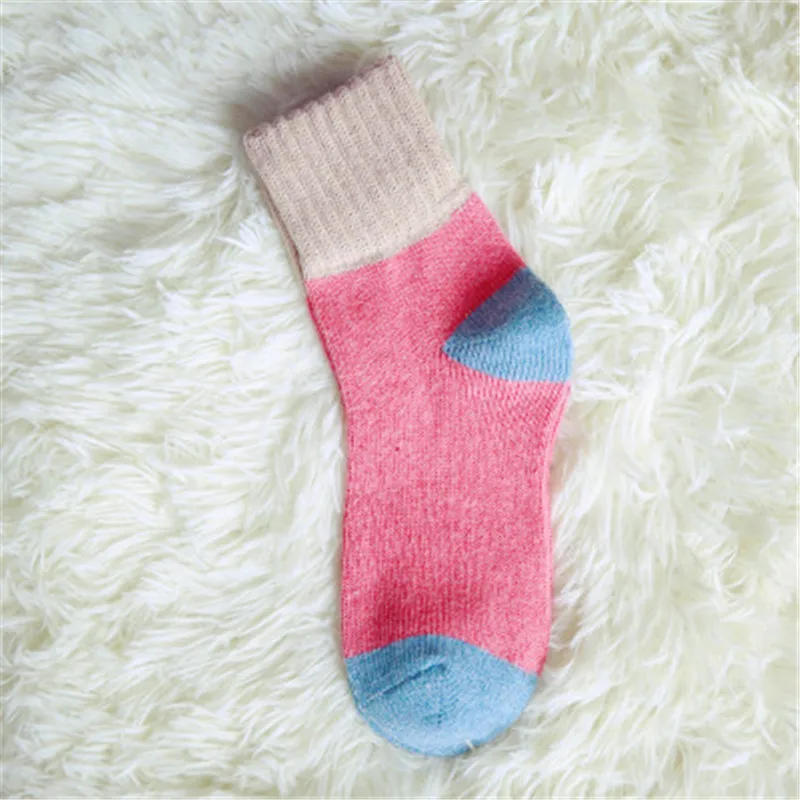 Осень-зима новые женские шерсть Повседневное носки Цвет соответствующие ретро