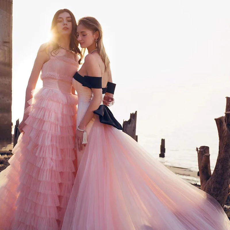 Женское модельное дизайнерское платье элегантное розовое Сетчатое